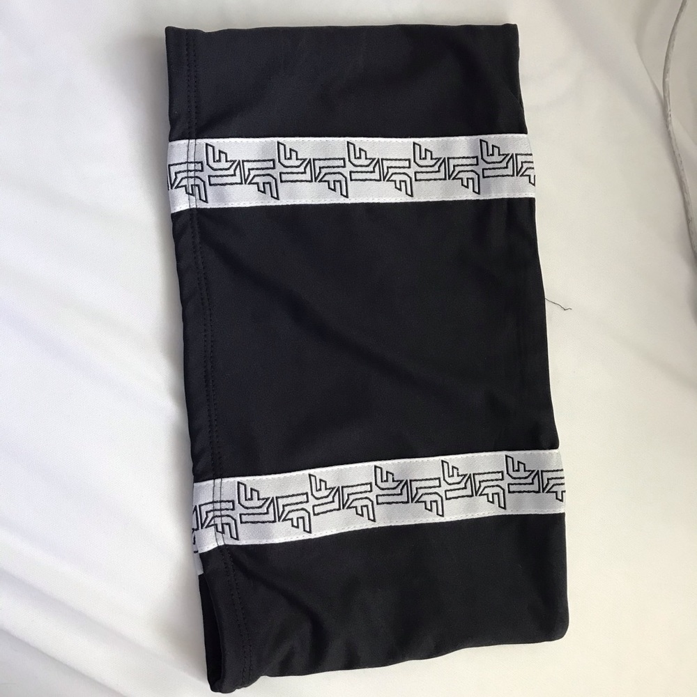 LF THE BRAND NEW crop strapless tube top